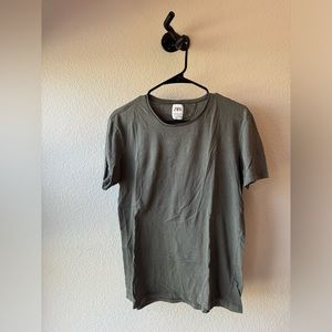 Army green Zara t shirt. Size medium.